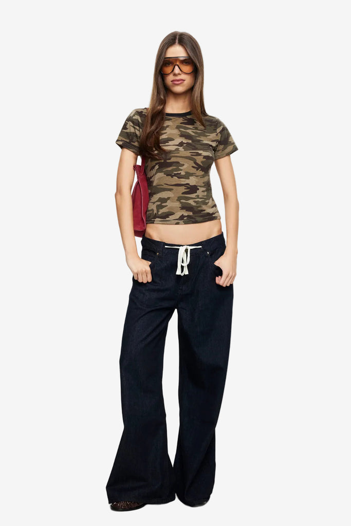 Lioness Clubhouse Tee - Camo