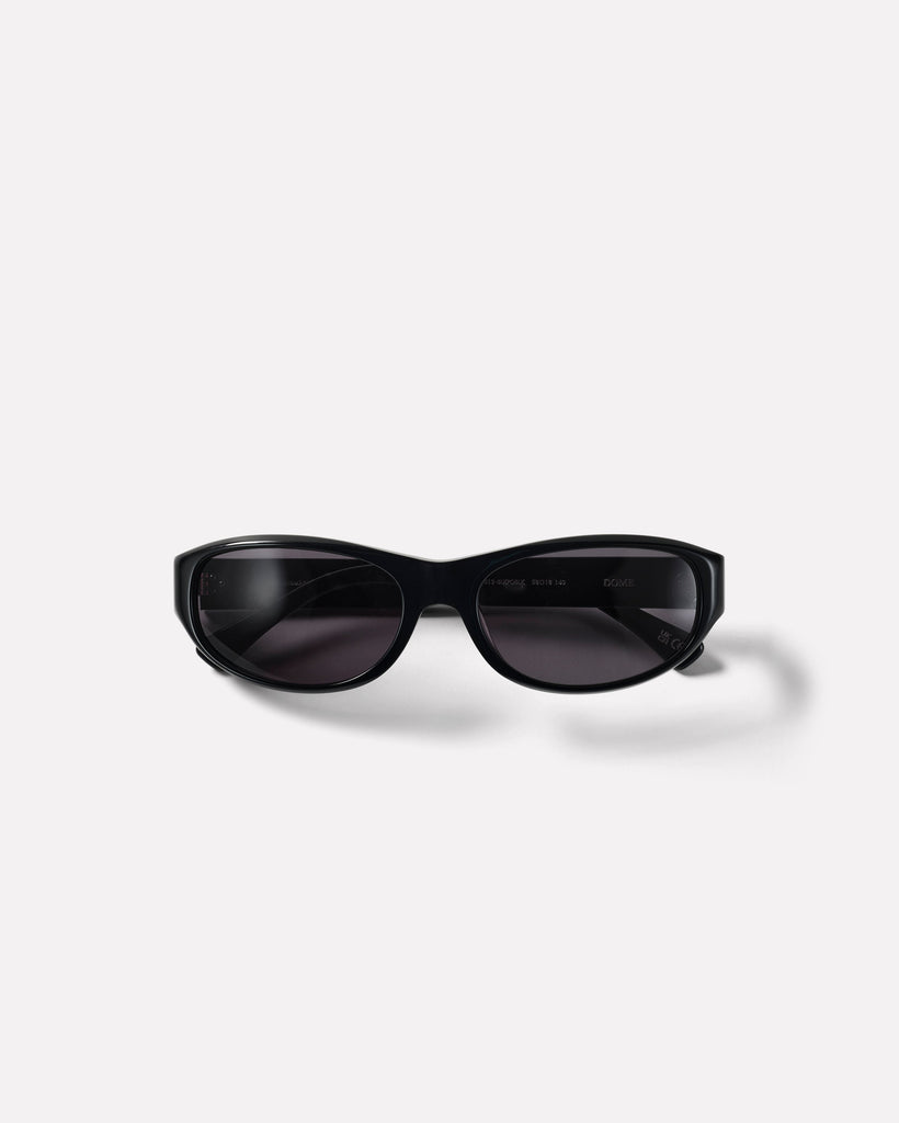 Dome Black Polished/Black angle view