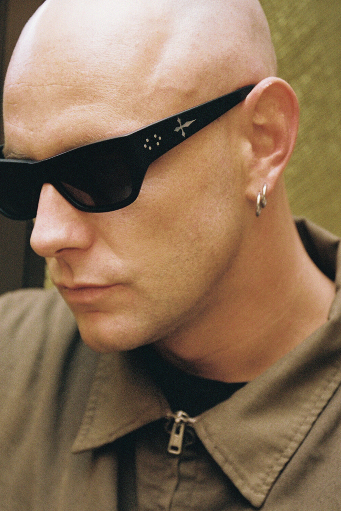 Memphis Matte Black/Black Polarized lifestyle