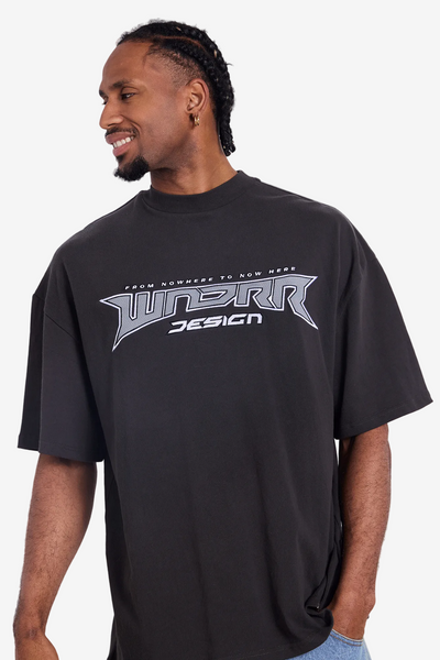 WNDRR Pulse Heavy Weight Tee Faded Black on model