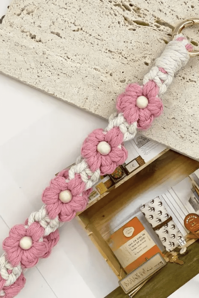 DAISY FLOWER LANYARD DAISY KEY CHAIN LANYARD - WHITE/PINK