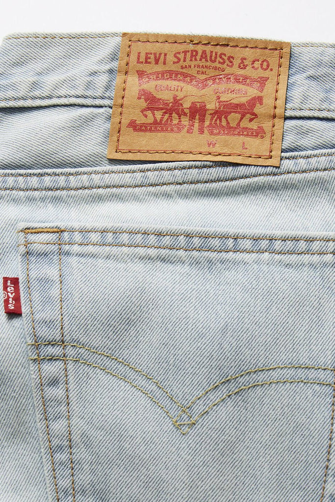 LEVIS MENS JEANS LEVI'S 550 '92 RELAXED TAPER JEAN - OUT OF POCKET