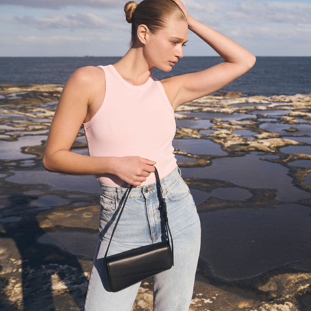 Status Anxiety Overnight Obsession Bag - Black/Brushed Gold