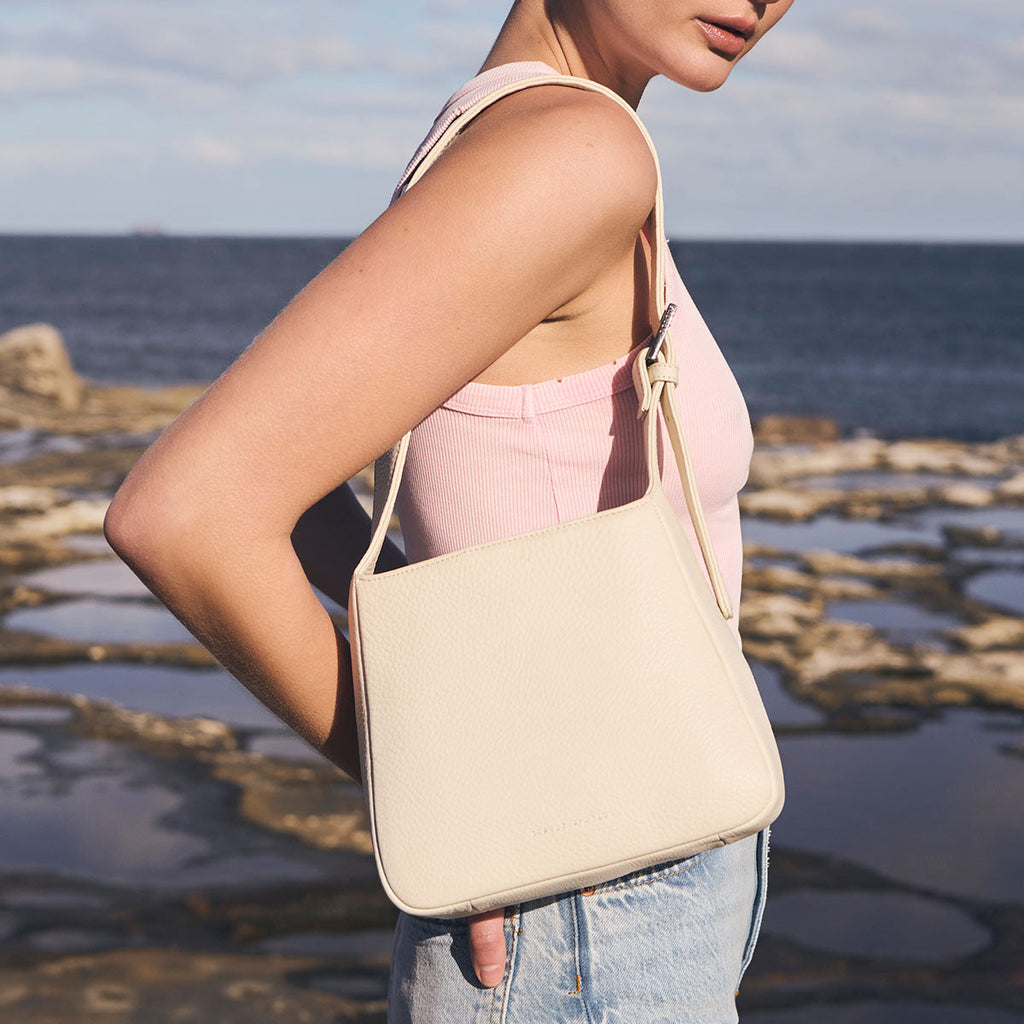 Status Anxiety Slipping Away Bag - Chalk