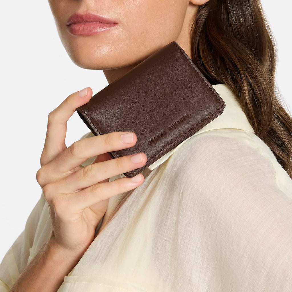 Easy Does It Wallet Cocoa Nappa lifestyle 1