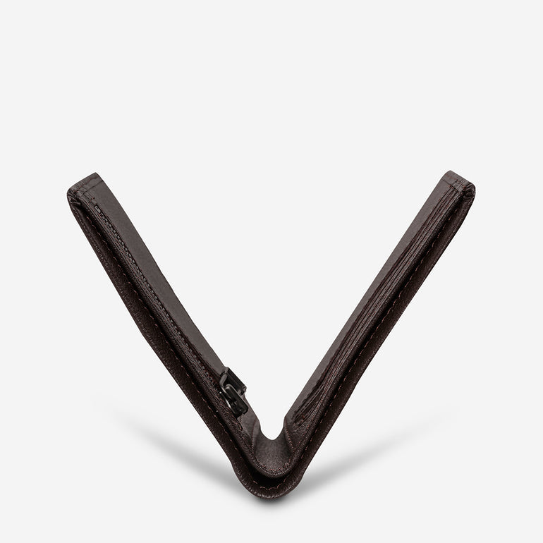 Otis Wallet Chocolate open