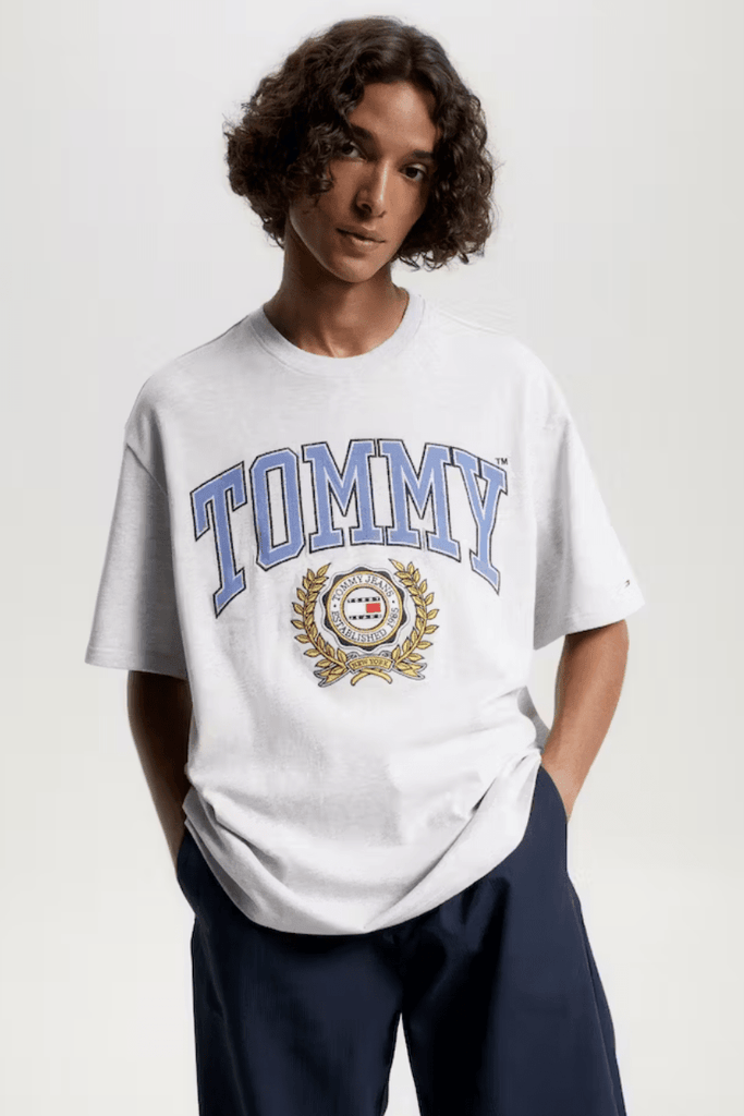 TOMMY JEANS MENS T-SHIRTS TOMMY JEANS TJM SKATER COLLEGE RWB TEE - SILVER GREY HEATHER