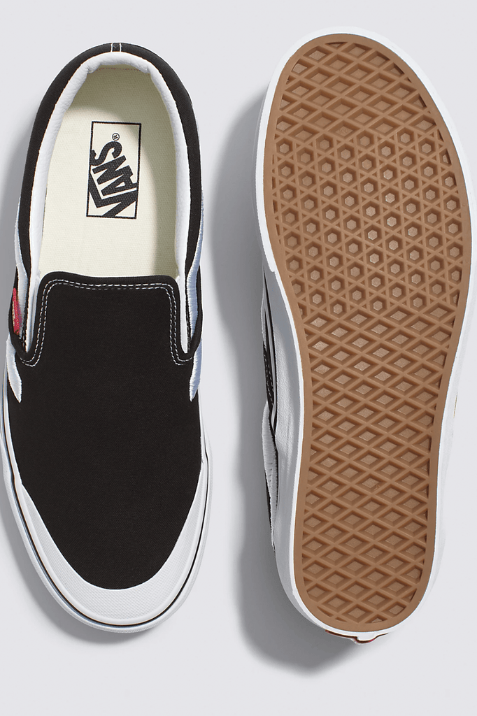 VANS CLASSIC SLIP ON 138 SIDESTRIPE BLACK TRUE Pretty Rad Store