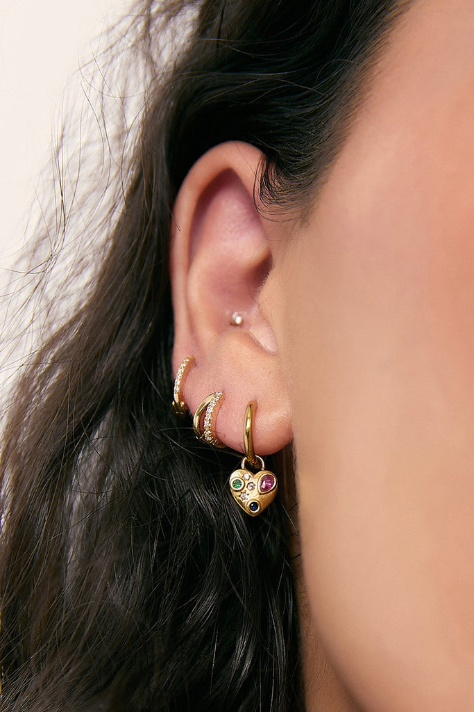 Arms of Eve Winnie Gold Huggie Earrings Large - Gold Plated
