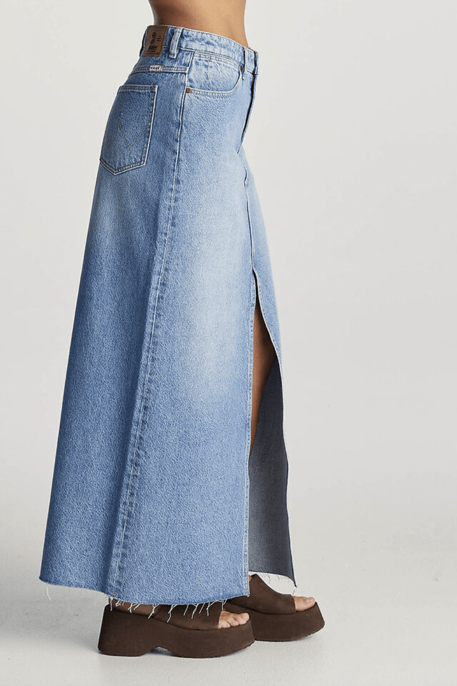 WRANGLER MID REPAIR MAXI SKIRT - FLOAT ON – Pretty Rad Store