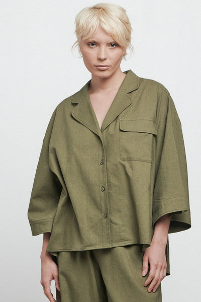 BARE BY CHARLIE HOLIDAY TOPS BARE THE CASUAL SHIRT - OLIVE