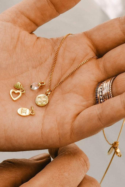 KIRSTIN ASH JEWELLERY KIRSTIN ASH INITIAL CHARM A-Z - 18K GOLD VERMEIL