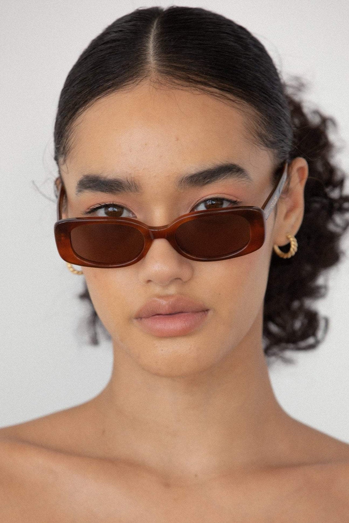 Lu Goldie Solene Chestnut Sunglasses Solene - Chestnut Sunglasses – ARMADIO 55 main image 2