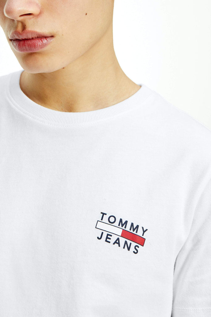 TOMMY JEANS TEES TOMMY JEANS CHEST LOGO TEE - WHITE