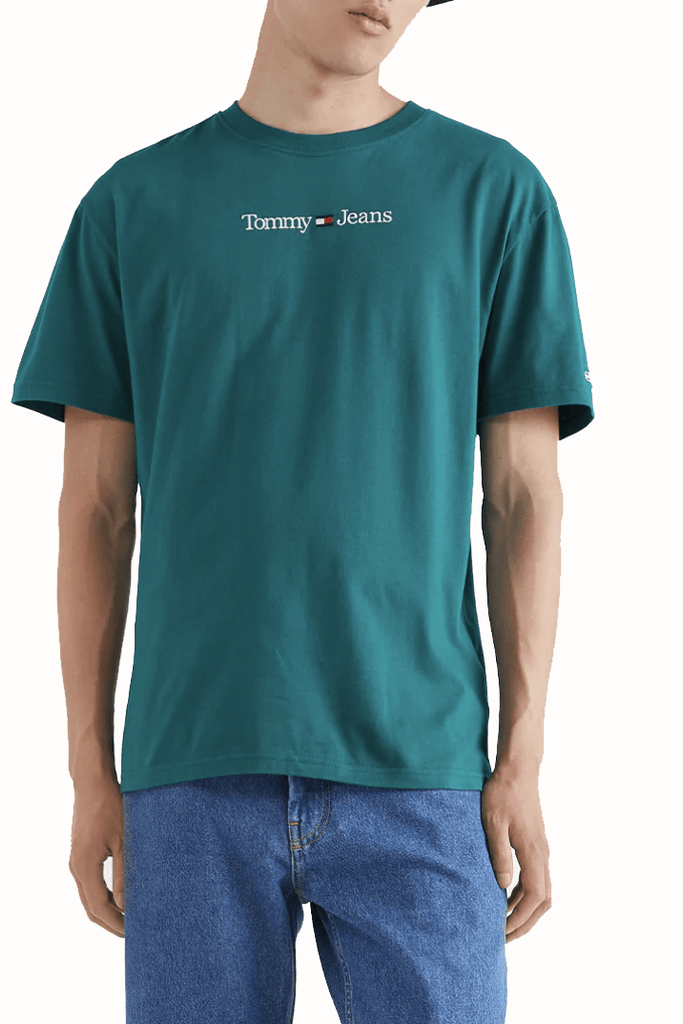 TOMMY JEANS TEES TOMMY JEANS CLASSIC LINEAR LOGO TEE - TURF GREEN