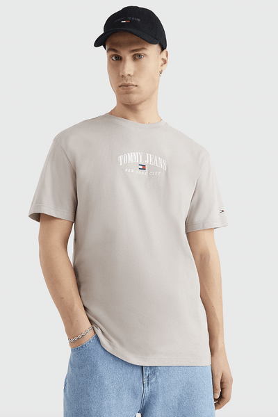TOMMY JEANS TEES TOMMY JEANS CLASSIC VARSIY TEE - BRANDON STONE