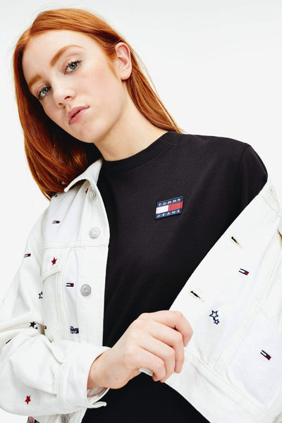 TOMMY JEANS TOPS TOMMY JEANS BADGE TEE - BLACK