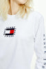 TOMMY JEANS TOPS TOMMY JEANS BOX FLAG LONGSLEEVE - WHITE