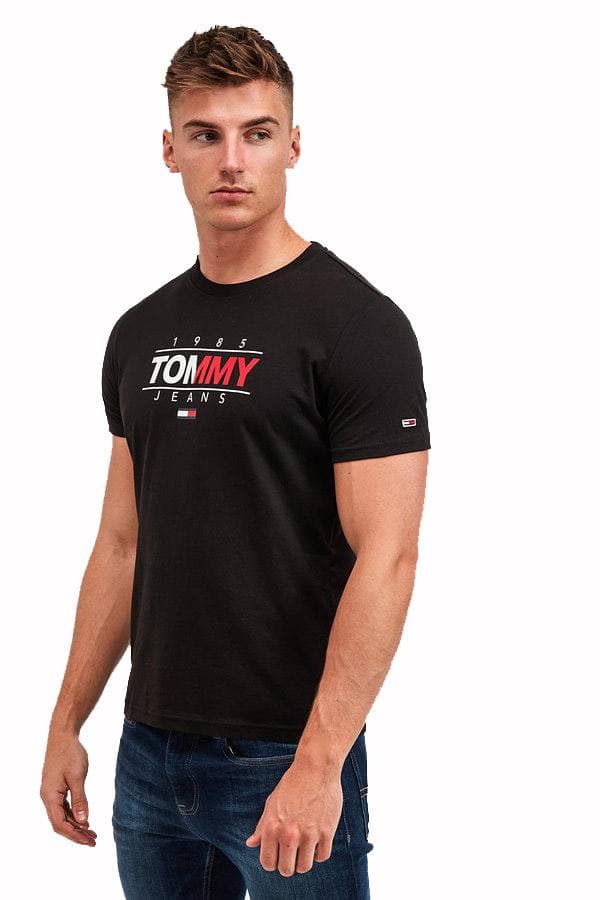 TOMMY JEANS TOPS TOMMY JEANS ESSENTIAL GRAPHIC TEE - BLACK