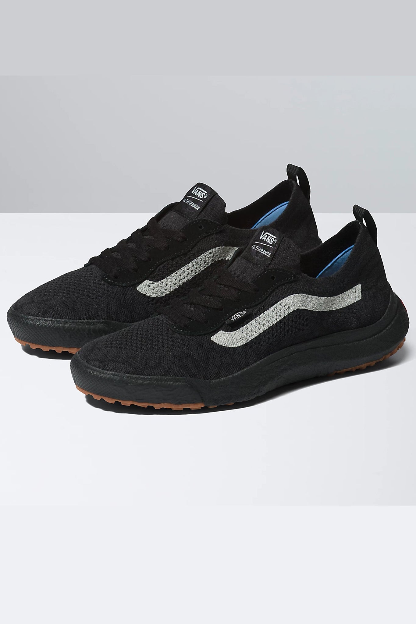 VANS ULTRARANGE VR3 - BLACK/PIRATE BLACK – Pretty Rad Store